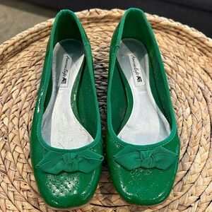 Retro American Eagle Flats